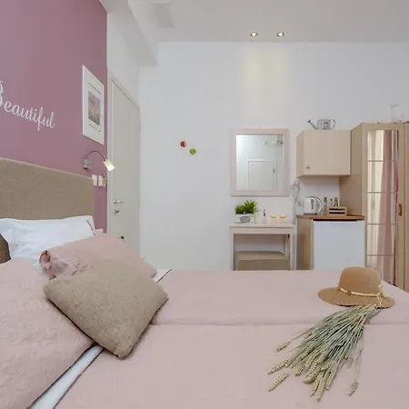 Panormos Hotel&studios Hotel