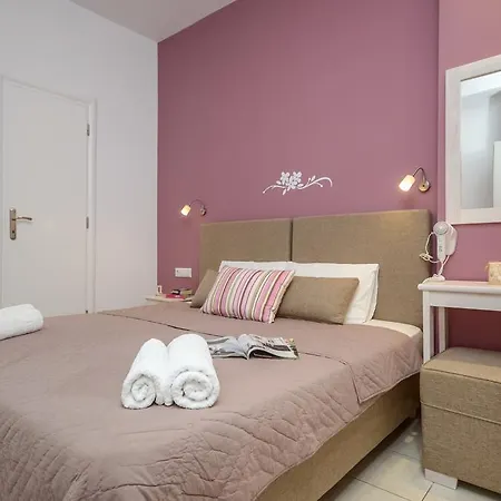 Panormos Hotel&studios Naxos City