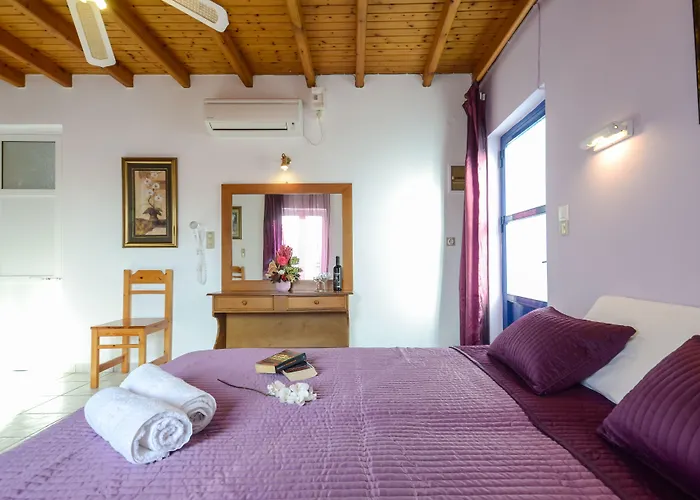 Panormos And 酒店 *