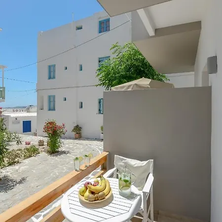 Отель Panormos And Naxos City