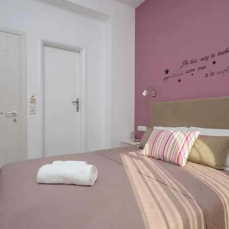 Panormos And * Naxos City