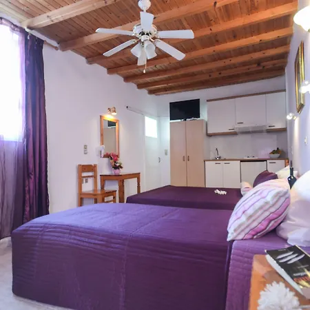 Szálloda Panormos And *