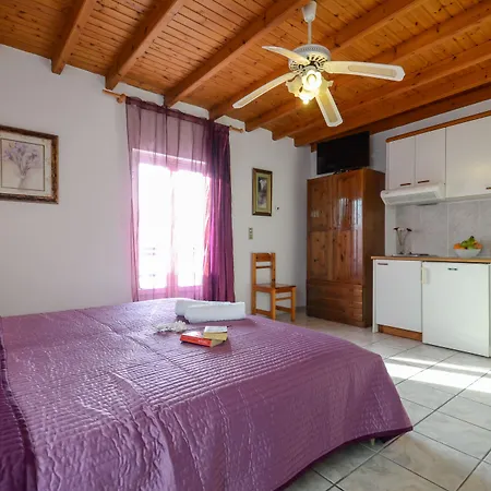 Panormos And מלון *